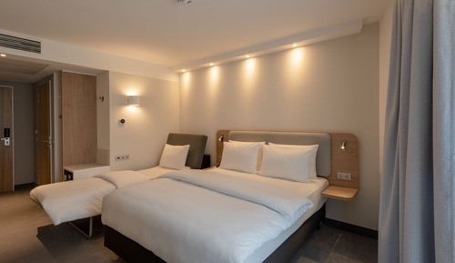 Chambre Standard, 1 grand lit et 1 canapé-lit