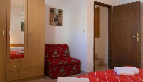 Appartement (One-Bedroom Apartment with Balcony)
