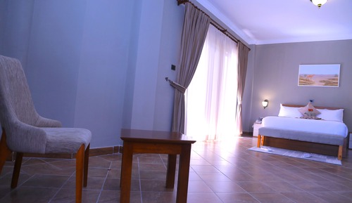 Chambre Double Standard, 1 grand lit