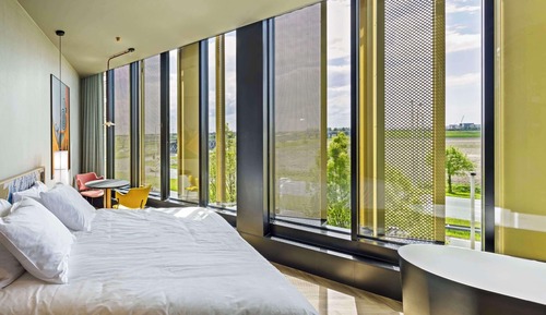 Chambre Deluxe, 1 très grand lit, non-fumeurs, baignoire