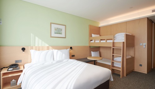 Family Kids Room with Breakfast for 2