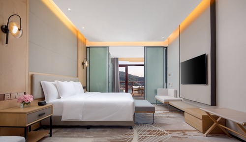 Chambre Standard, 1 très grand lit, vue port
