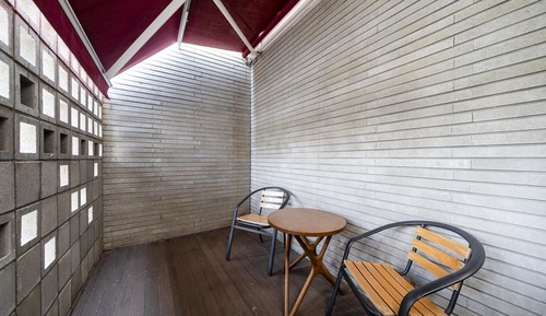 Room (Royal Suite (80" TV Netflix+Disney+Tv)