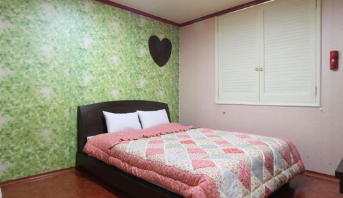 Room (Standard Room)