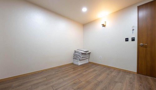 Room (On-dol)