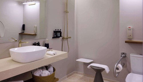 Chambre Classique, 1 très grand lit, accessible aux personnes à mobilité réduite