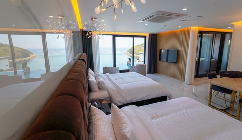 Chambre (Rooftop Pool Villa B)