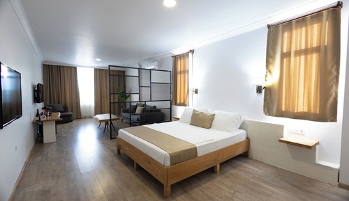 Suite Luxe, balcon, vue piscine