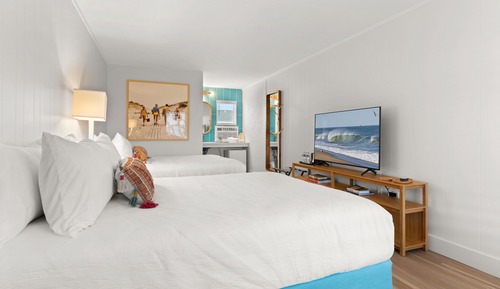 Chambre (Ground Floor - Tub)
