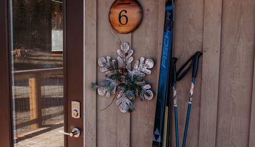 #6 - New Lodge King - Kitchenette - Pets Allowed