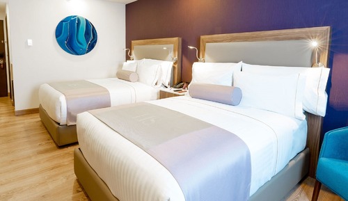 Chambre Tradition, 2 grands lits, vue ville