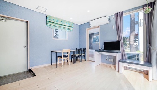 Chambre, 1 chambre (SANUR 101)