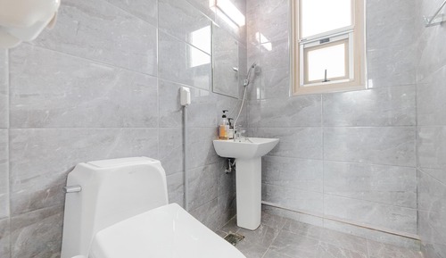 Chambre, 1 chambre (NUSADUA 201)
