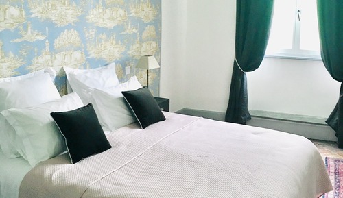 Chambre Familiale, 1 très grand lit et 1 canapé-lit