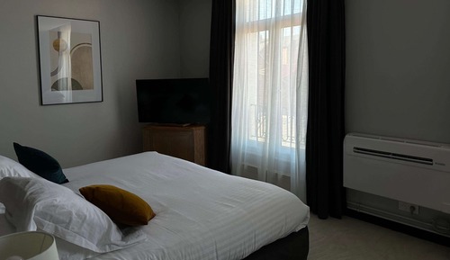 Chambre Confort, 1 très grand lit, non-fumeurs