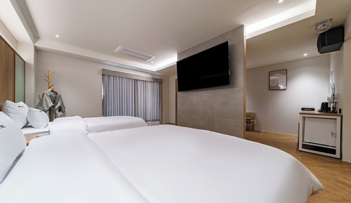 Chambre Familiale