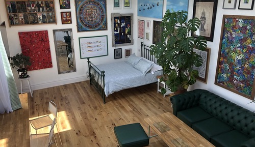 Studio Premium, vue cour intérieure (Room D)