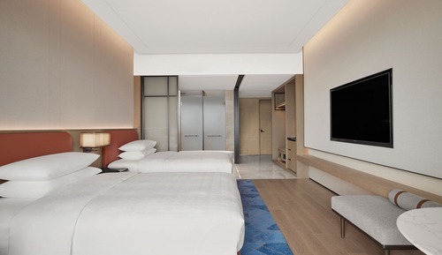 Chambre Deluxe, 2 lits doubles, balcon, vue ville