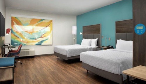 Chambre, 2 grands lits, accessible aux personnes à mobilité réduite (Mob/Hear Acc W/Tub)