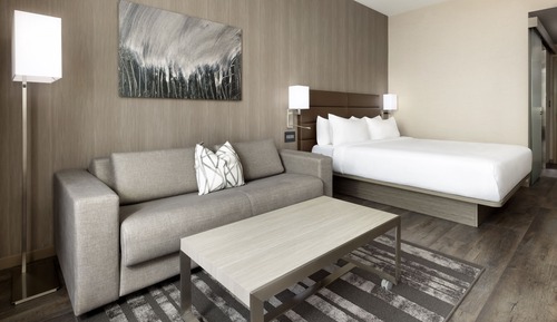 Chambre Standard, 1 très grand lit et 1 canapé-lit, non-fumeurs