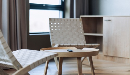 Chambre Supérieure, 1 très grand lit, vue partielle sur l'océan
