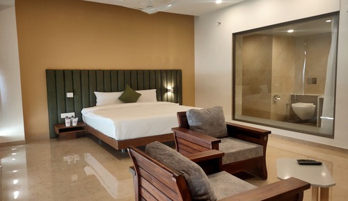King Suite Room