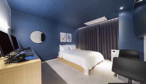 Chambre Double Deluxe (Check-in 10pm on FRI,SAT,SUN)