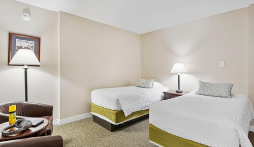 Chambre, plusieurs lits (TCSSBV)