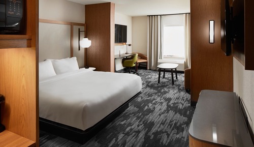 Suite, 1 très grand lit et 1 canapé-lit, non-fumeurs, vue ville