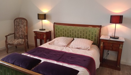 Chambre Double Design, salle de bains attenante, vue vignoble (Chambre Orantium)