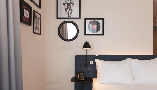 Chambre, 1 grand lit, accessible aux personnes à mobilité réduite
