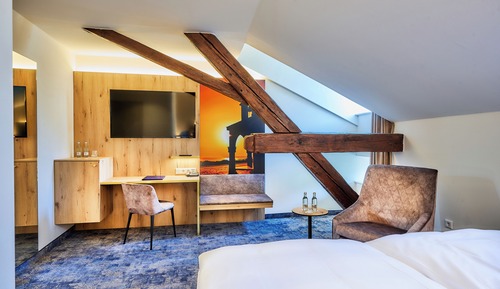 Chambre Double Supérieure, 1 très grand lit, salle de bains privée