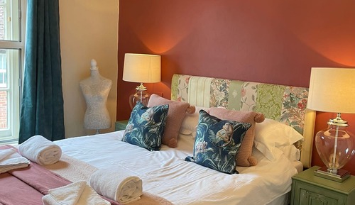 Chambre Double, salle de bains attenante