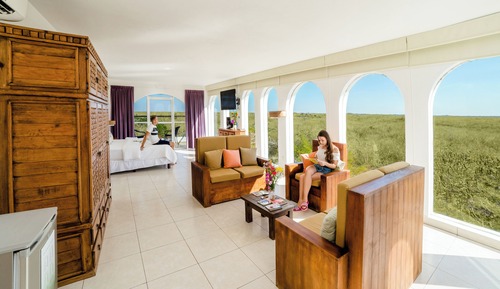 Chambre Panoramique, 1 très grand lit, non-fumeurs, vue piscine