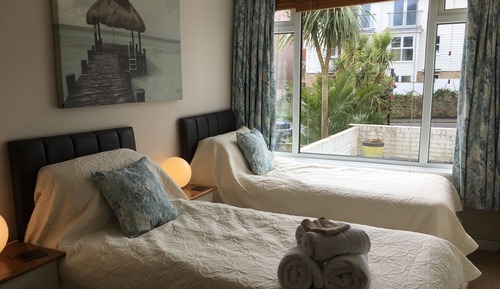 Chambre avec lits jumeaux