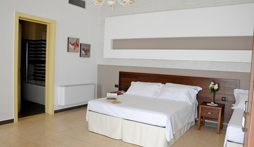 Chambre Supérieure Double ou avec lits jumeaux