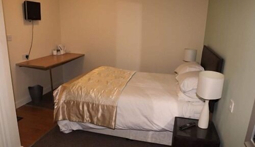Chambre Double, salle de bains attenante ((1st Floor))