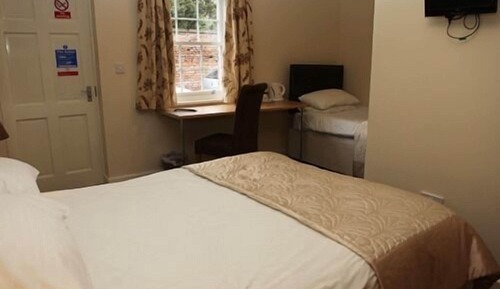 Suite, salle de bains attenante (Sleeps 3 (Ground Floor))