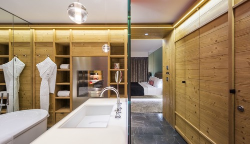 Chambre Cozy, 1 très grand lit, sans vue