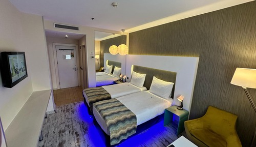Chambre Économique, 1 lit double ou 2 lits jumeaux