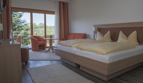 Chambre Double Confort, 1 lit double, non-fumeurs, vue jardin