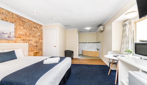 Chambre, 1 très grand lit (King Spa)