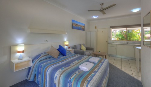 Chambre Double Standard, 1 grand lit, non-fumeurs, coin cuisine