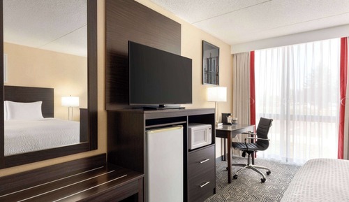 Chambre, 1 lit double, accessible aux personnes à mobilité réduite, non-fumeurs (Mobility)