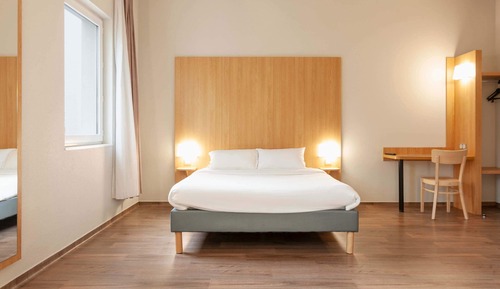 Chambre Double, accessible aux personnes à mobilité réduite, non-fumeurs