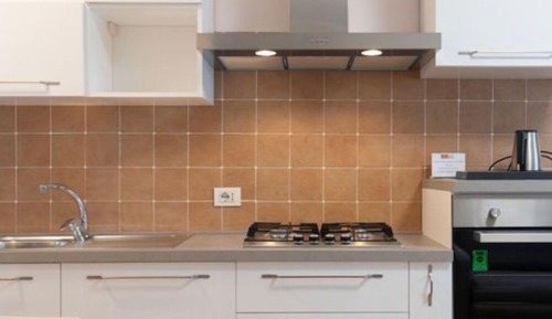 Appartement Familial, 1 chambre, cuisine, rez-de-chaussée