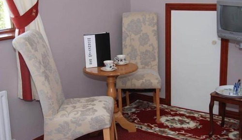Chambre Familiale, salle de bains attenante