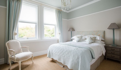 Chambre, 1 très grand lit