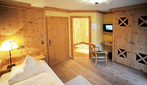 Chambre Simple (Annex)