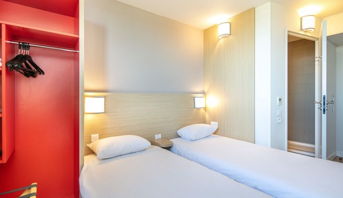 Chambre avec lits jumeaux